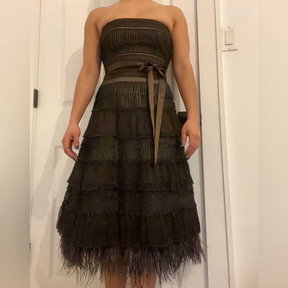 BCBG MAXAZRIA Brown Lace Dress With Feathers